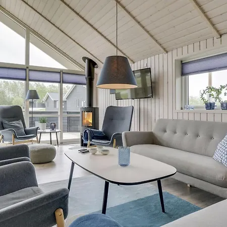 Ina - 1-2km From The Sea By Interhome *
