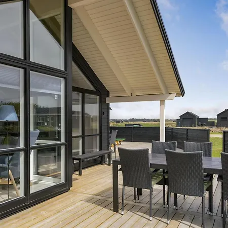 Ina - 1-2km From The Sea By Interhome