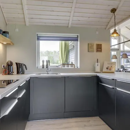 Ina - 1-2km From The Sea By Interhome *